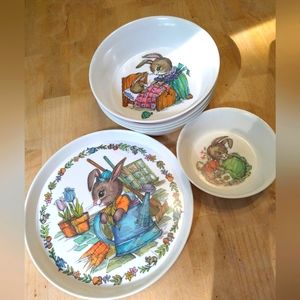 Vintage Oneida Deluxe bunny Plate and bowls